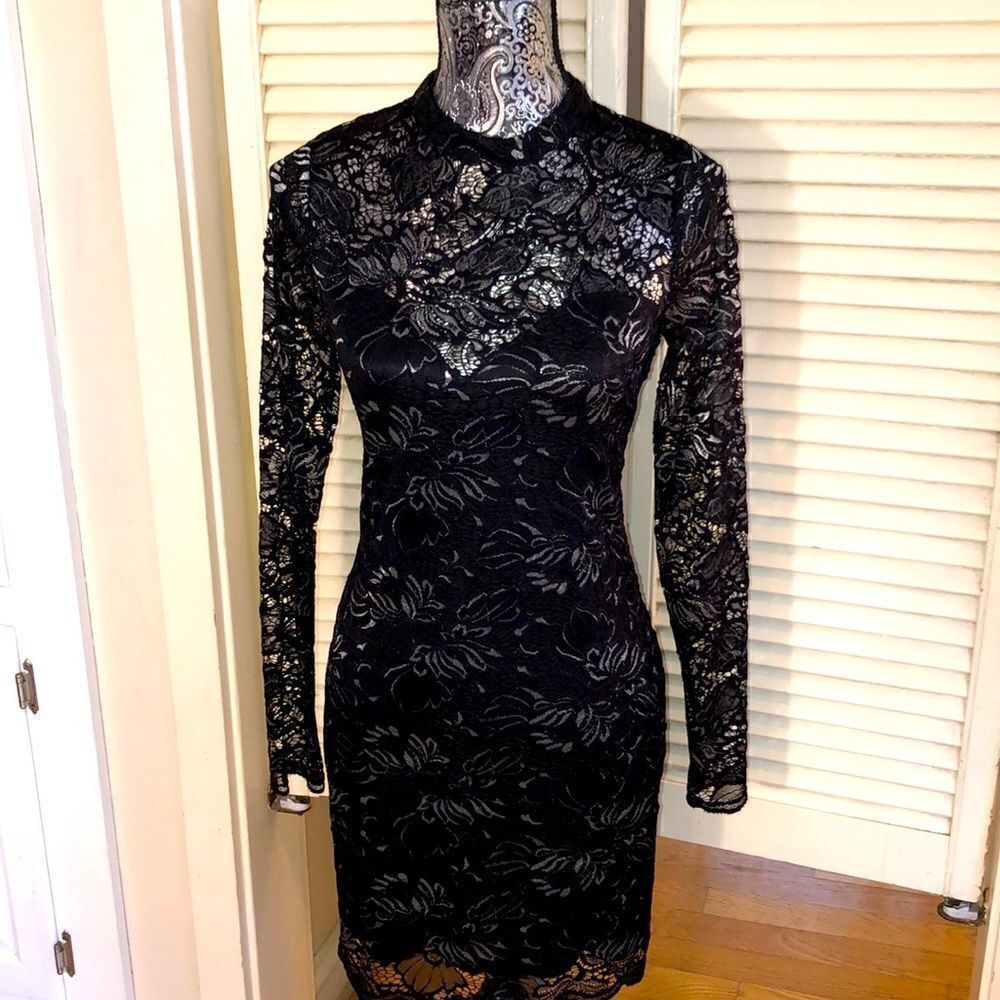 Romantic Spandex & Lace Little Black Dress. Wow!